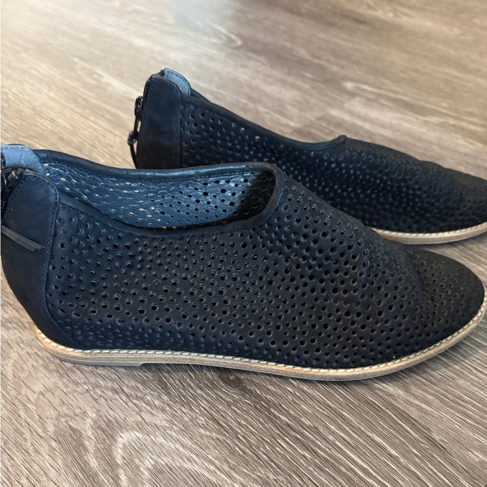 Stuart Weitzman Perforated Flats